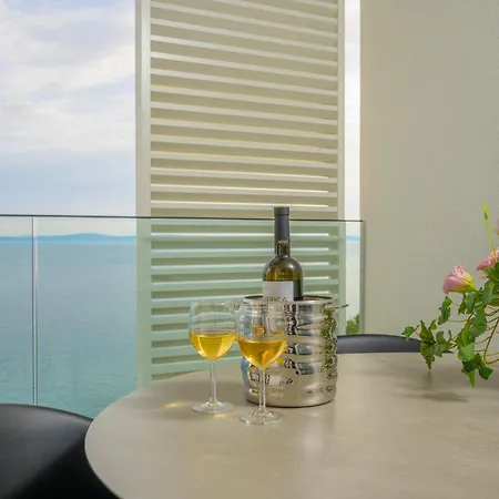 Eden & Blue Horizon Apartament *