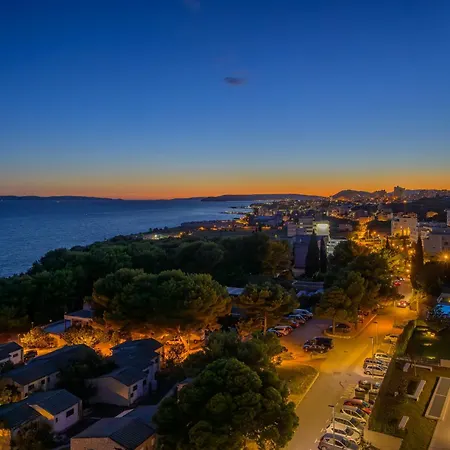 Eden & Blue Horizon 公寓 *