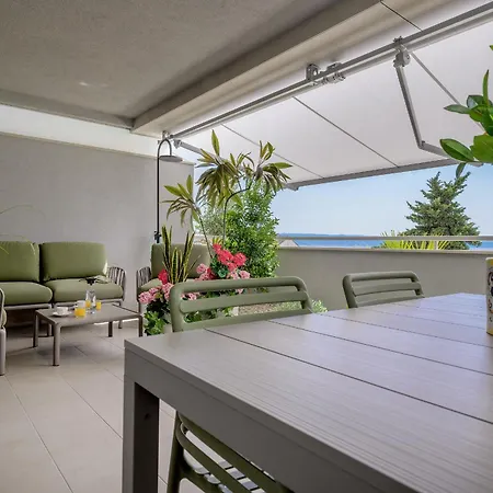 Eden & Blue Horizon *