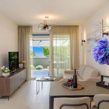 Eden & Blue Horizon *