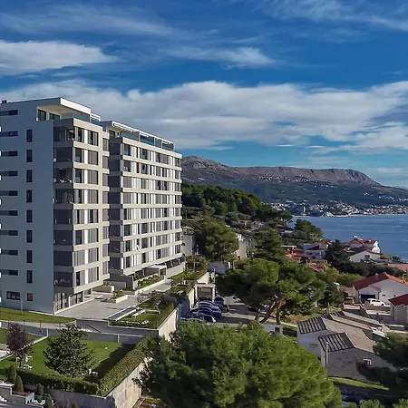 Eden & Blue Horizon Apartman *